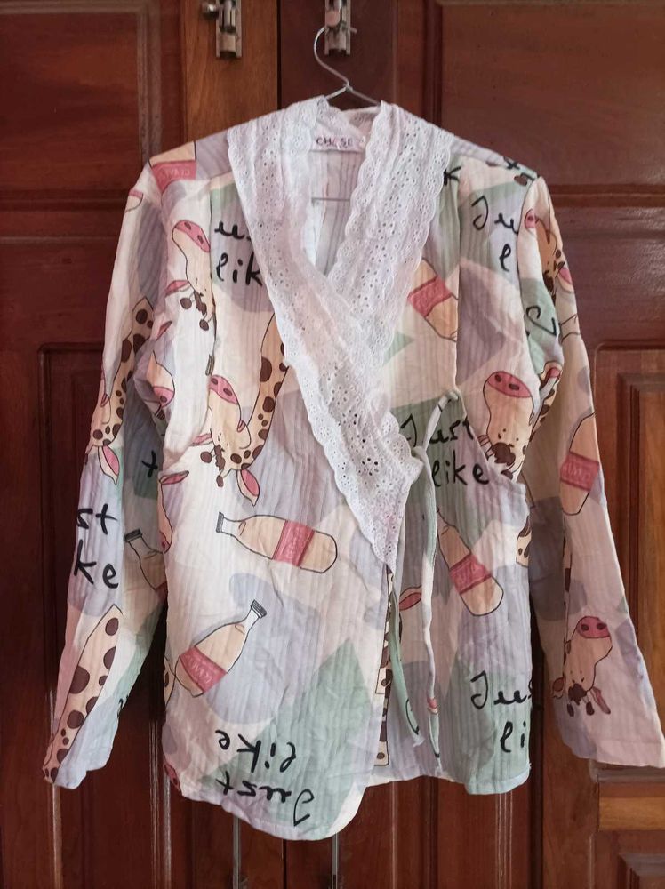 Patterned Top w/ Lace