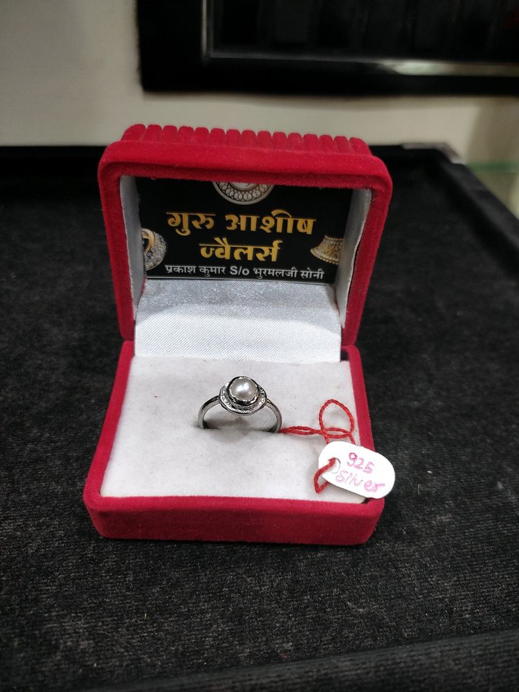 Opel Ring Pure Silver 925 (Wt: 2.42gm)