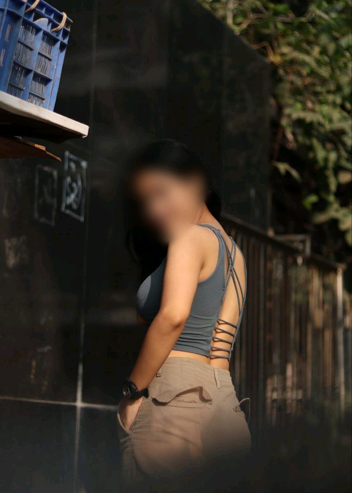 Bralette backless top