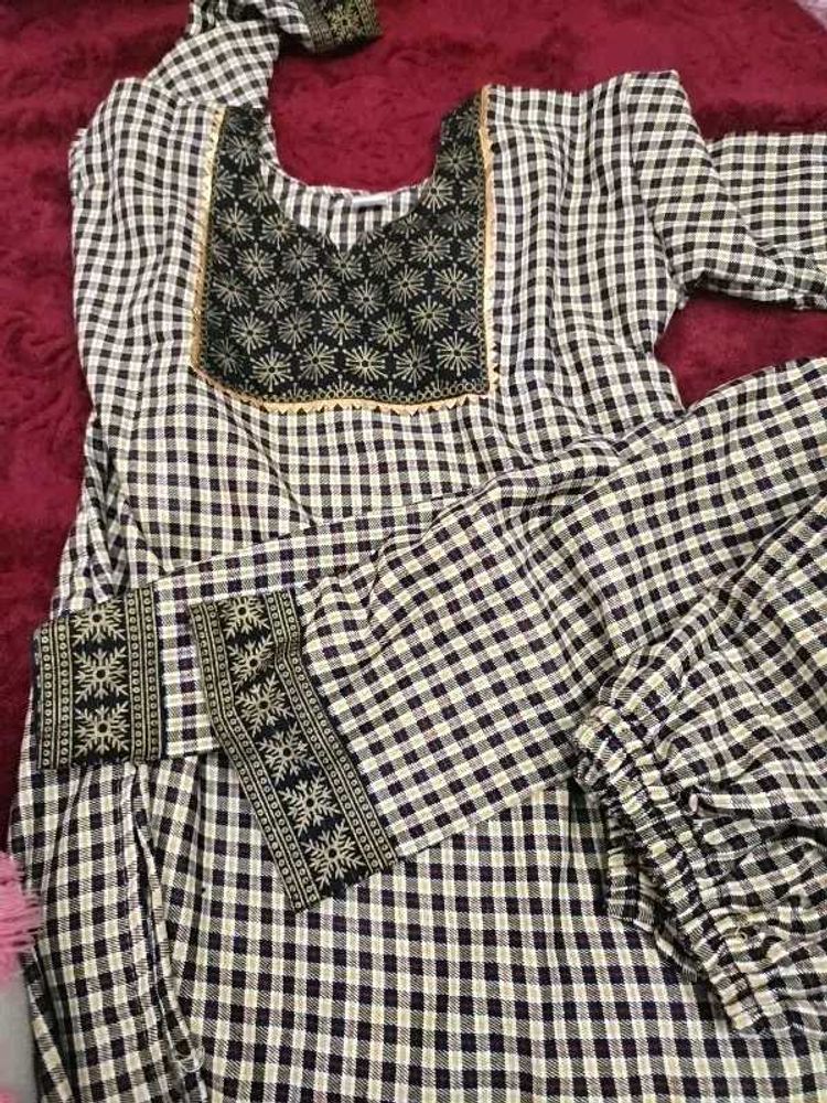 Checkered winter wool bottom set Salwar with kurta