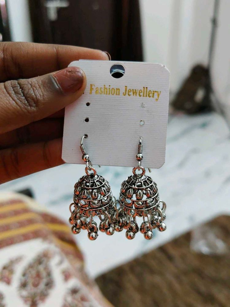 Fashionable Jhumka Earrings