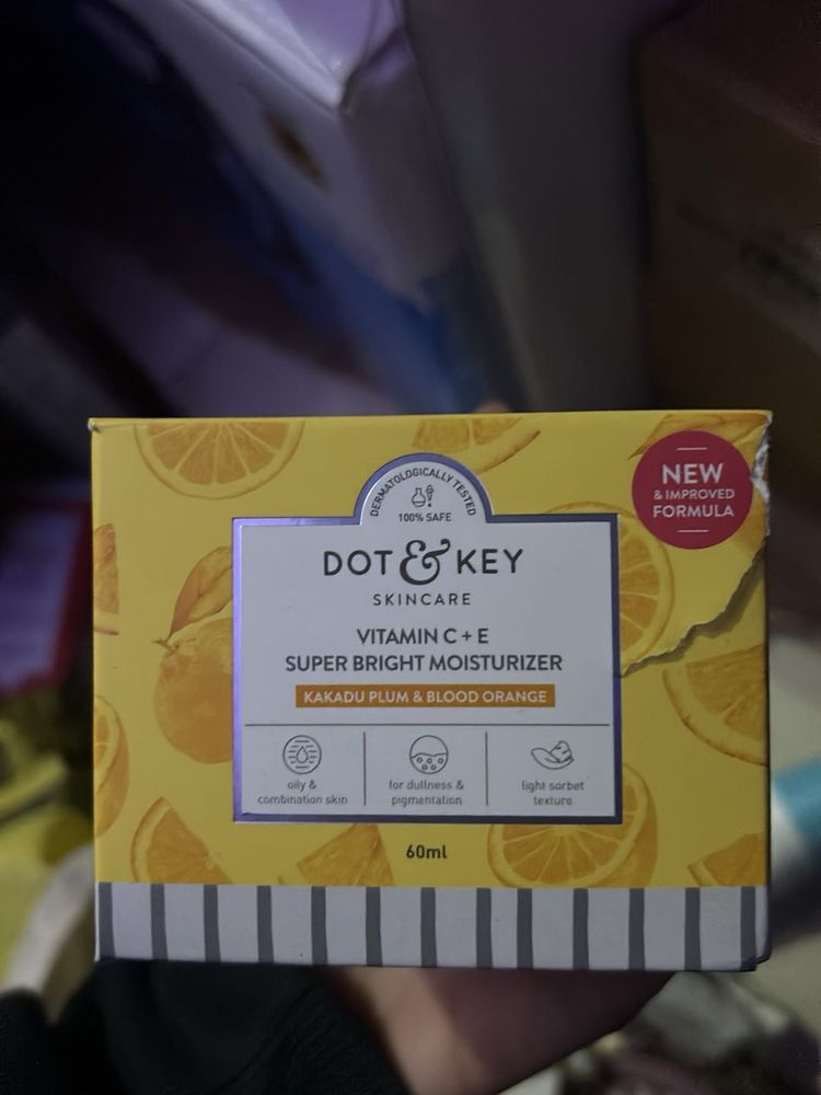 Dot &amp; Key Super Bright Moisturizer