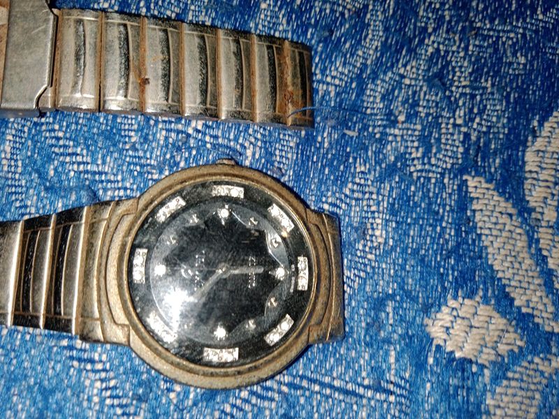 Excel Quartz Watch Broken Belt And Battery Need To