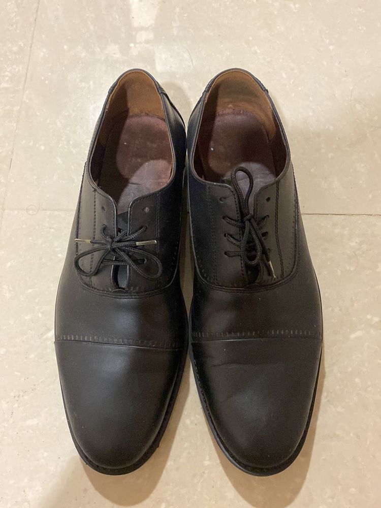 Classic Black Leather Oxford Shoes