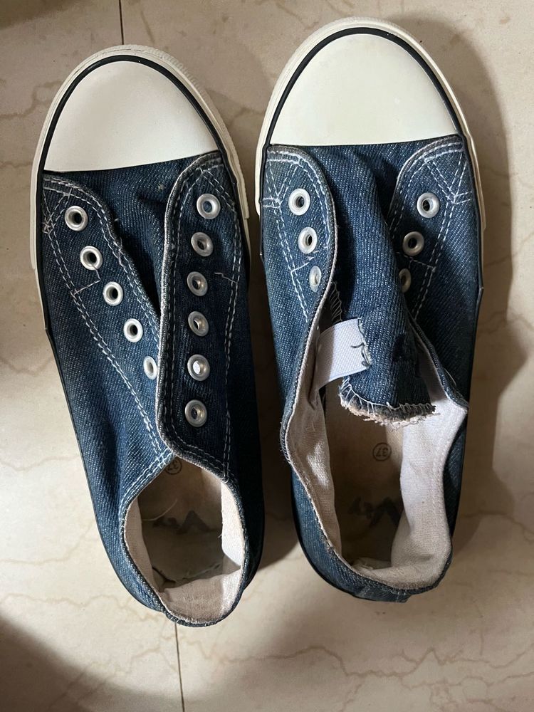 Converse Shoe