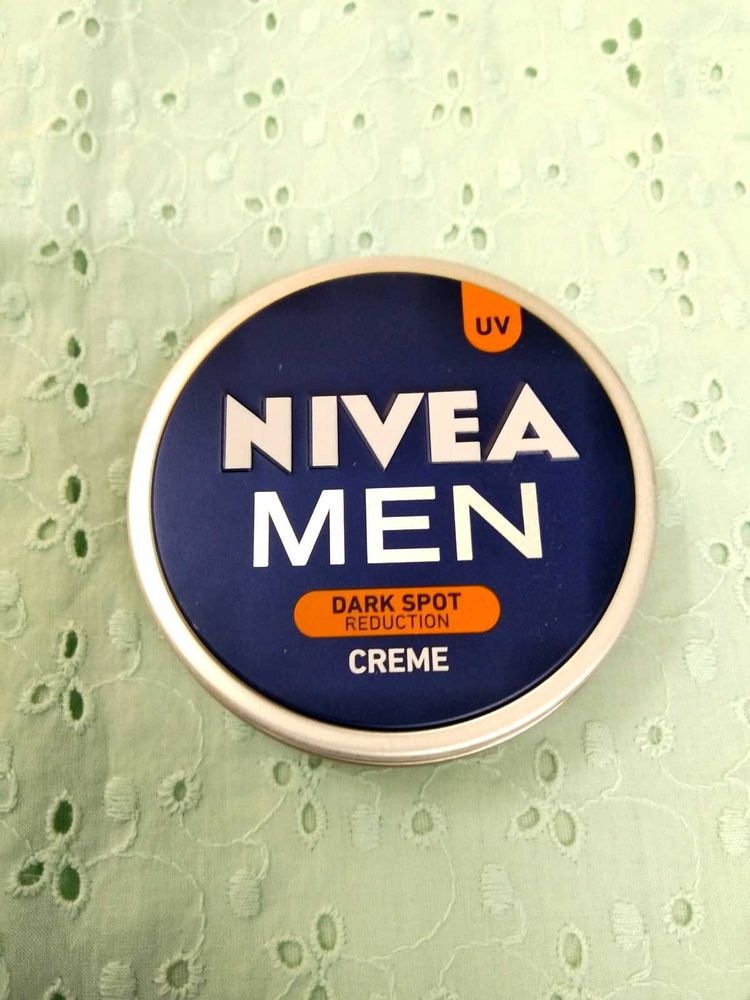 NIVEA Men Dark Spot Reduction Creme