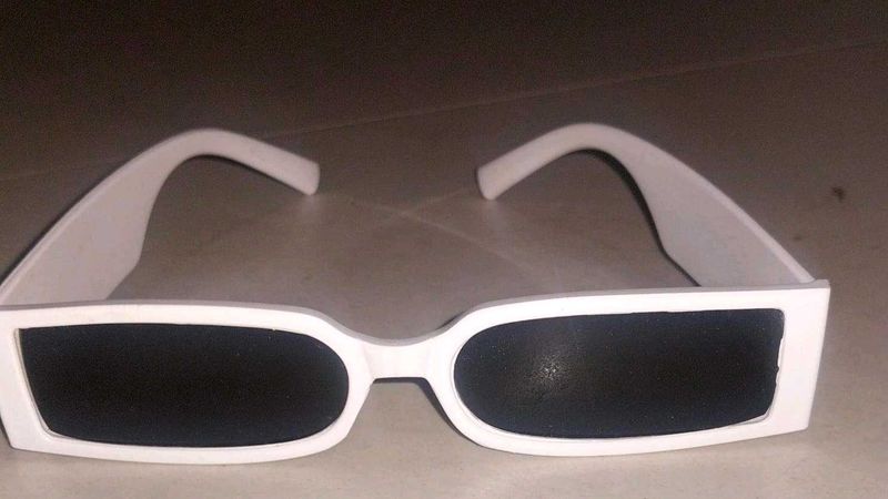 Retro Rectangular White Sunglasses