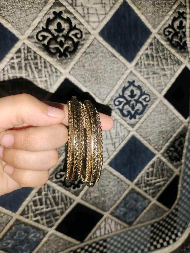 gold plated set of 4 bangles