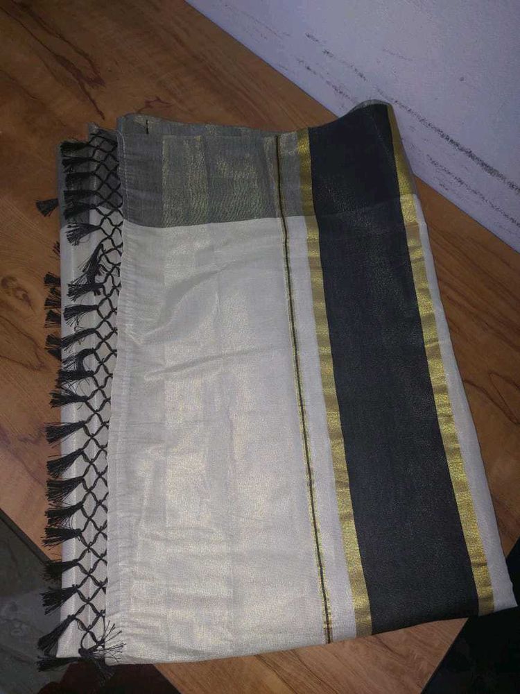 Set Saree With Stitched Blouse