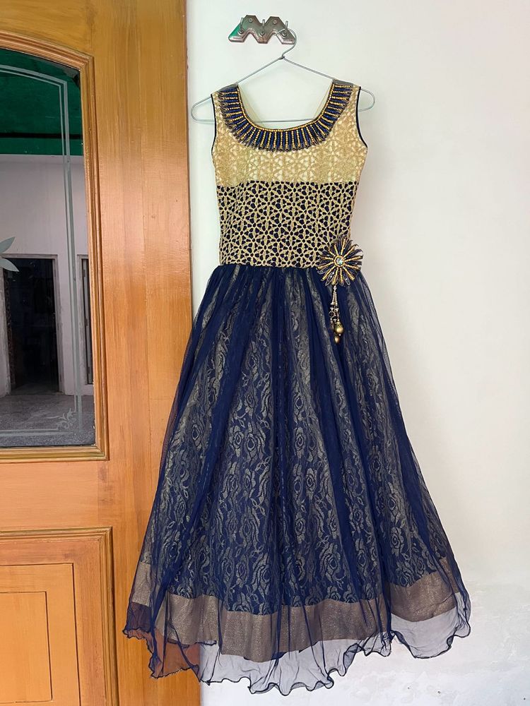 Blue Sleeveless Gown