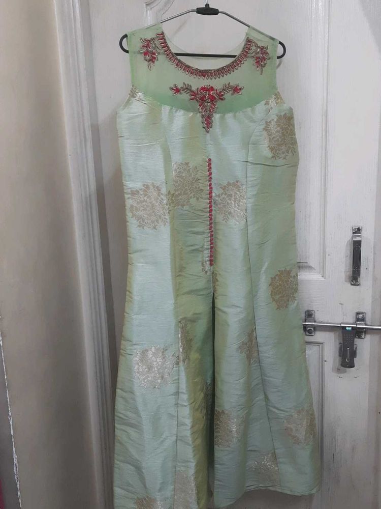 Elegant Embroidered 2 Piece Kurti &amp; Skirt