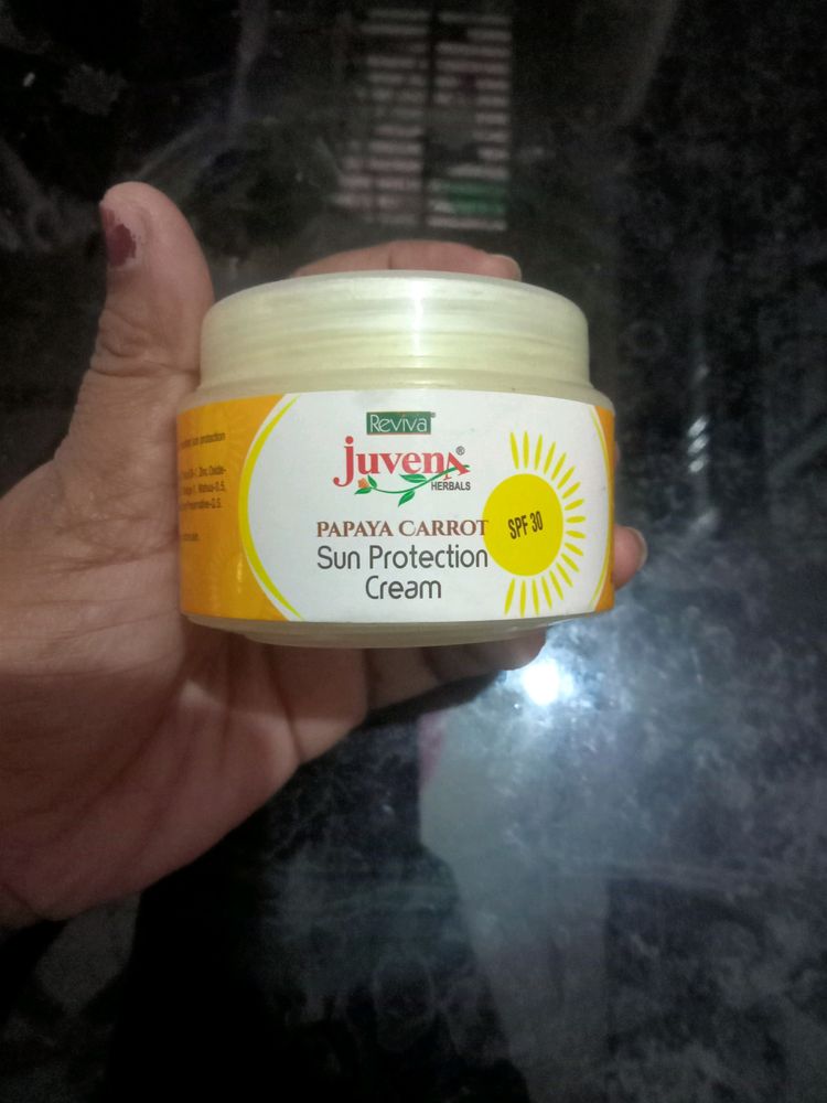 Juvena Herbal Papaya Carrot Sun Protection Cream