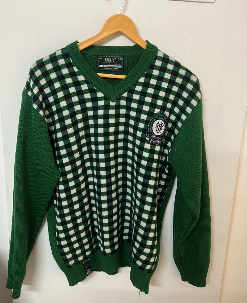 &#34;Classic Green V-Neck Sweater For Men L