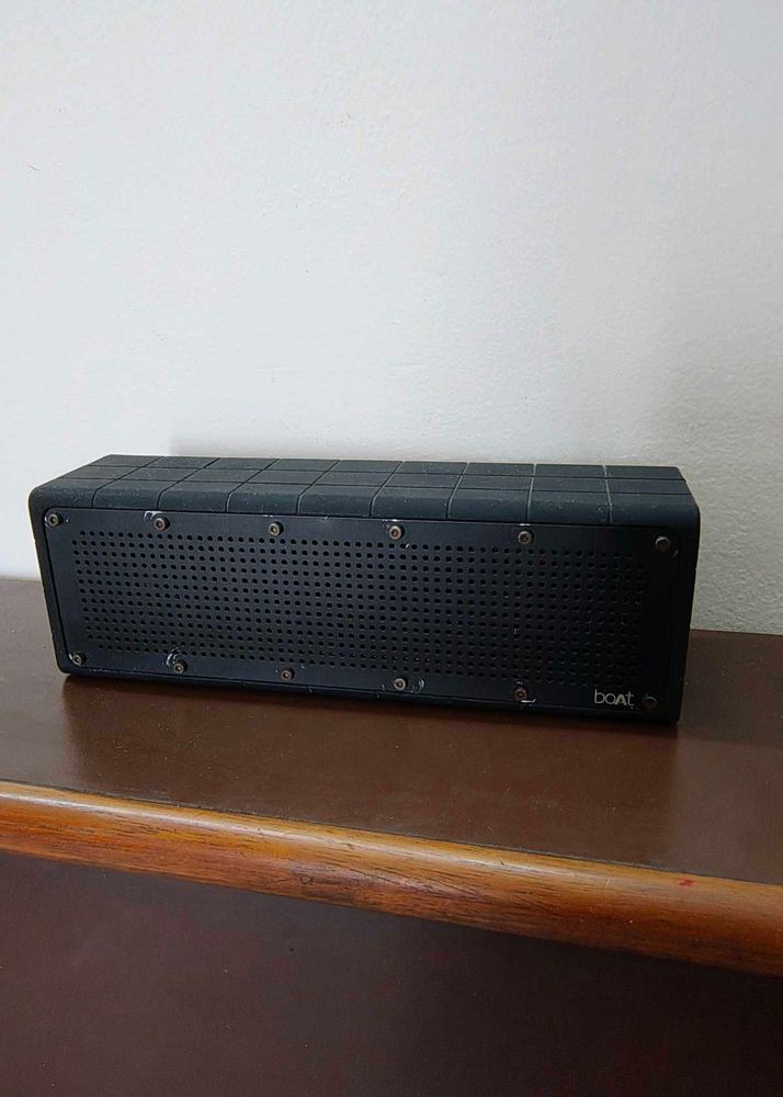 Bluetooth Speaker boAt (Works only when Wired)