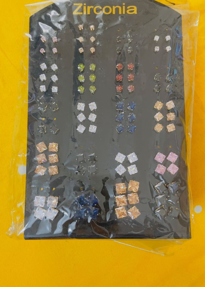 Stud Earrings Set