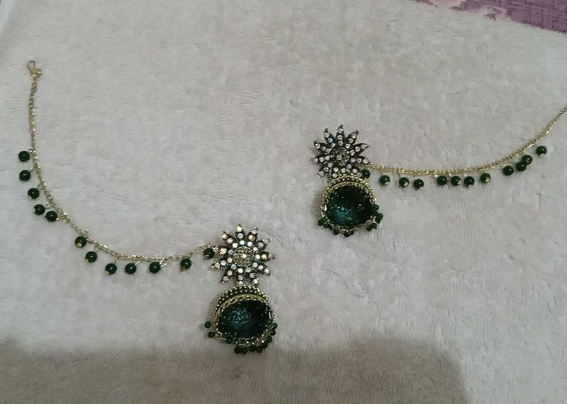 Emerald Jhumka Earrings