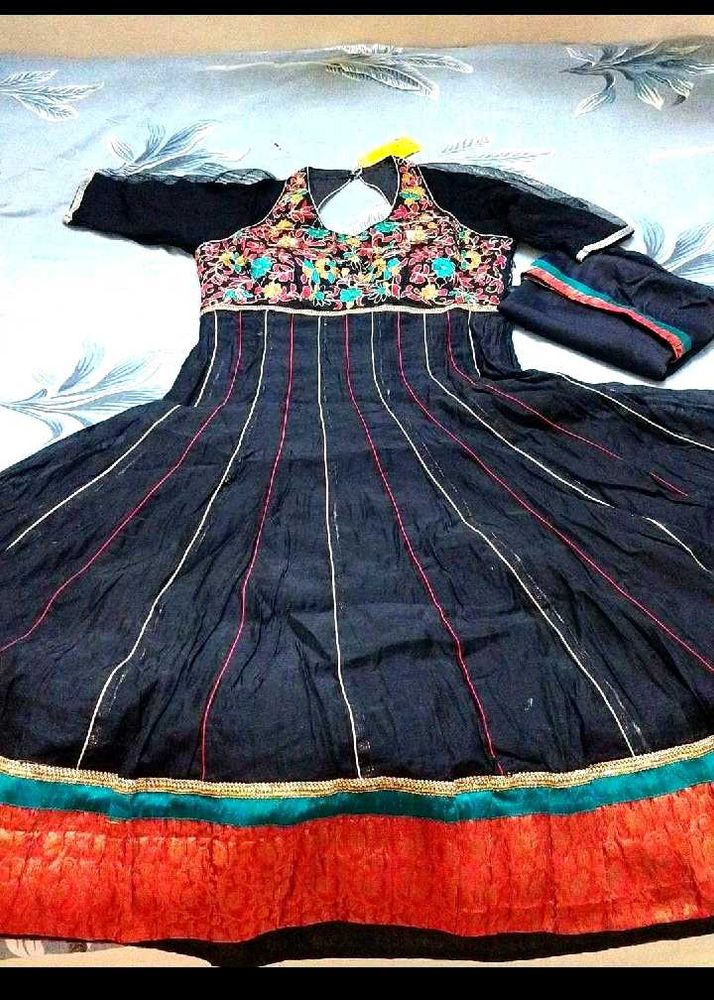 Elegant Anarkali Gown🖤😍