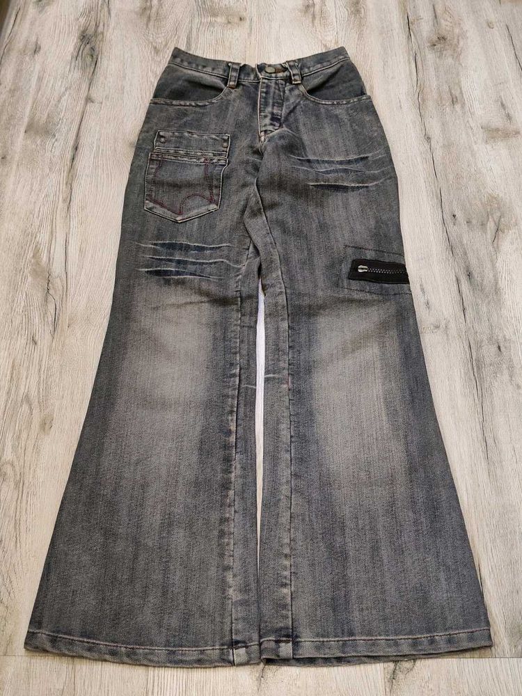 Ma1333 Sabrin bootcut jeans waist 24 inches