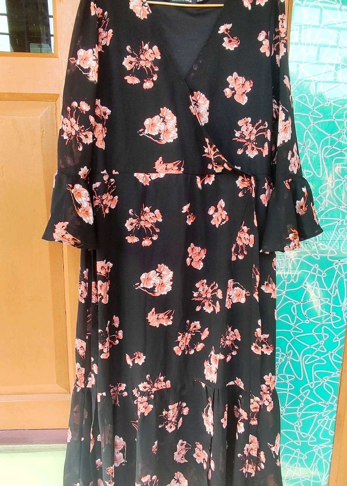 Elegant Black Floral Wrap Dress🌸
