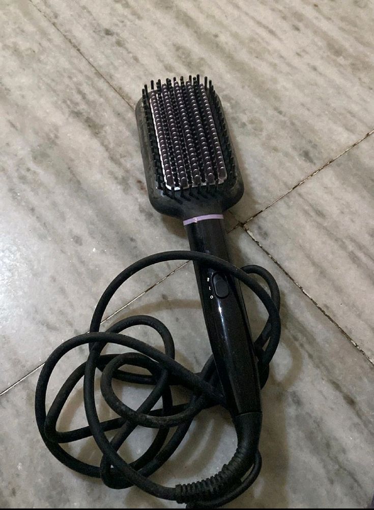 Hair Straightener–almost brand new