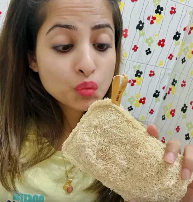 Nat Habit (Natural Sun-dried Loofah Body Sponge)