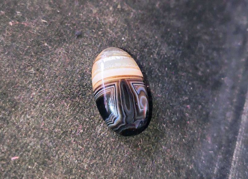 Banded Agate Cabochon Haqiq Stone