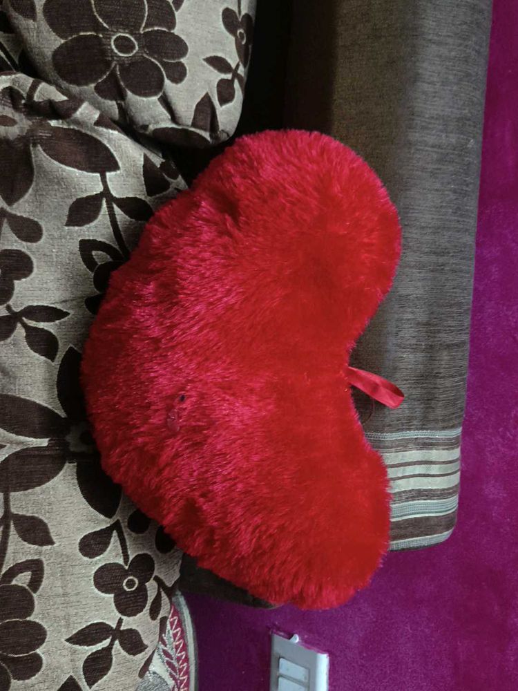 heart shape pillow