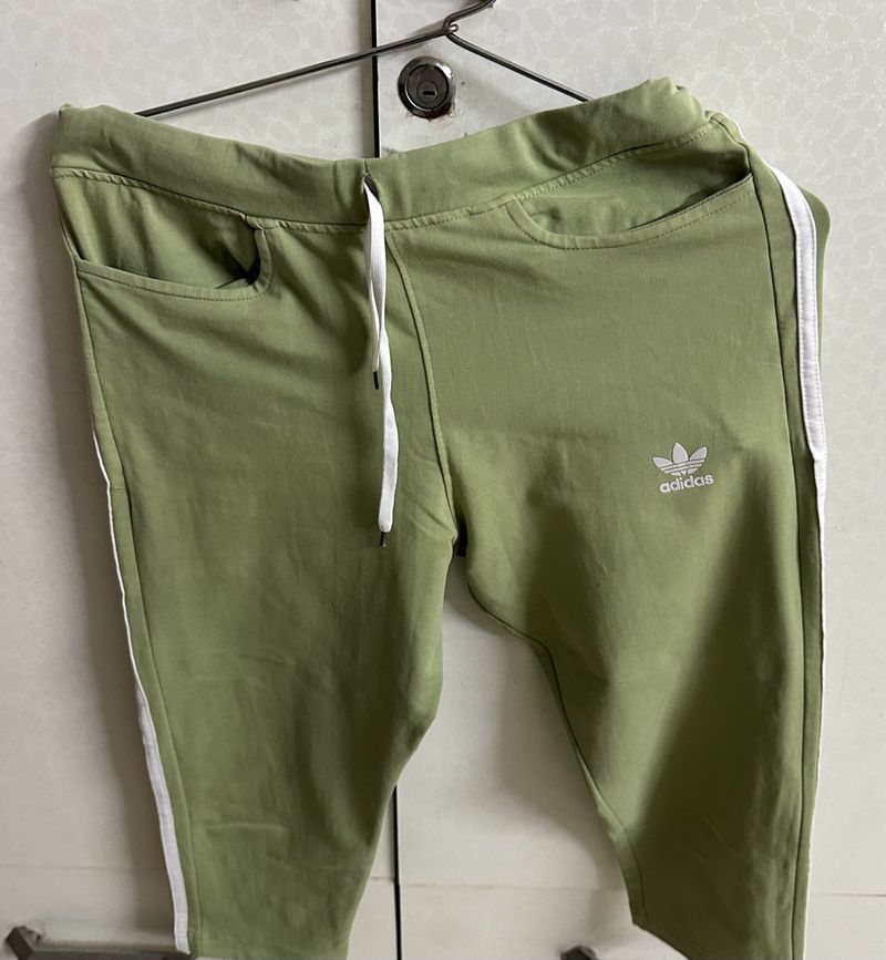 Green Colour Short Capri for Women’s