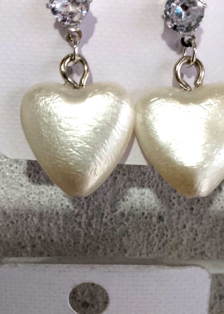 Ear Moti Jhumka