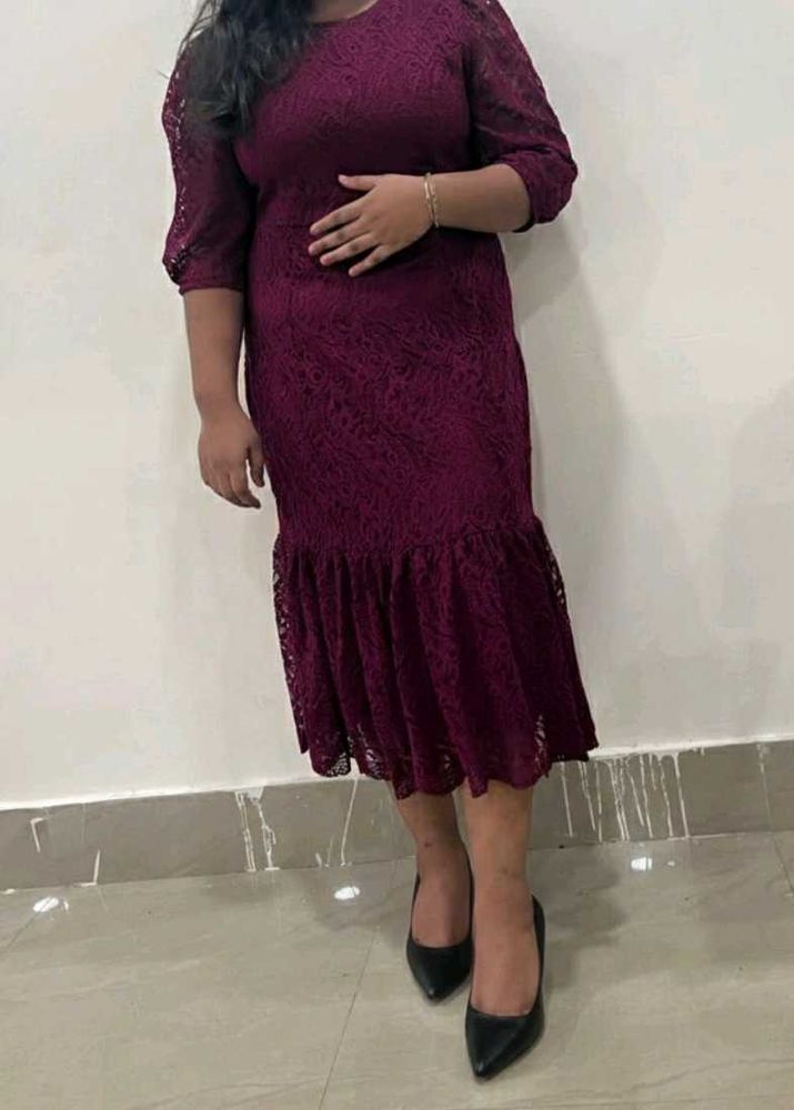 Burgundy Lace Bodycon Midi Dress