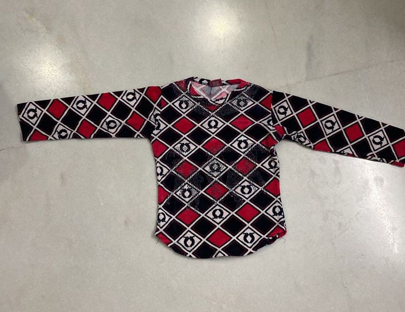 Beautiful Multicoloured Designer Sweatshirt 2-4 Yr