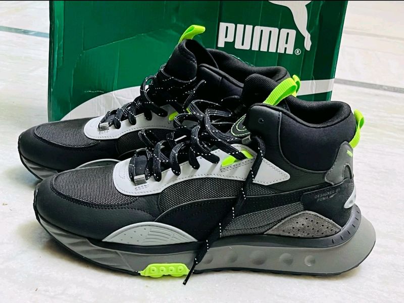 Puma Sneakers