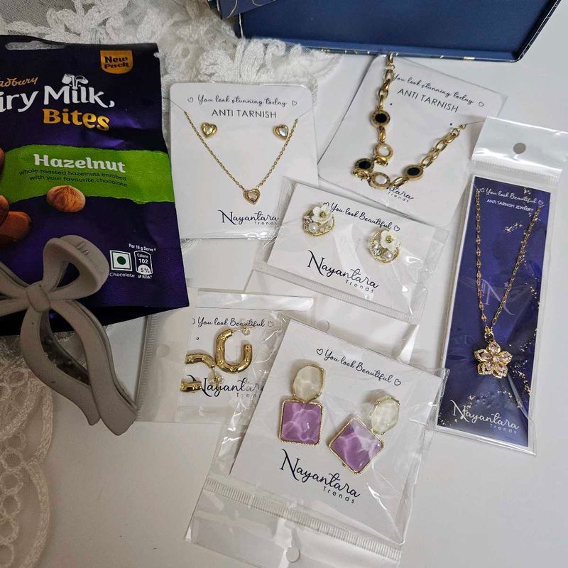 Premium Gift Box Hamper Fixed Price