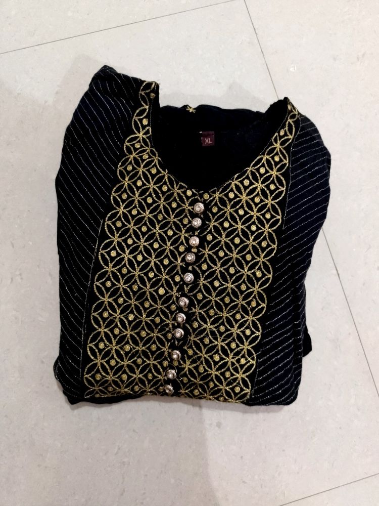 Beautiful Black Frock With Golden Stars Look
