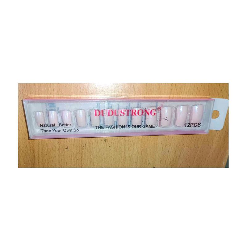 30 Artificial Nails