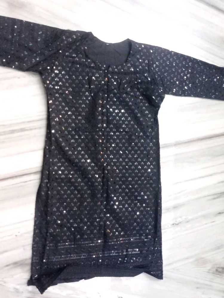 Black Embroidered Kurta