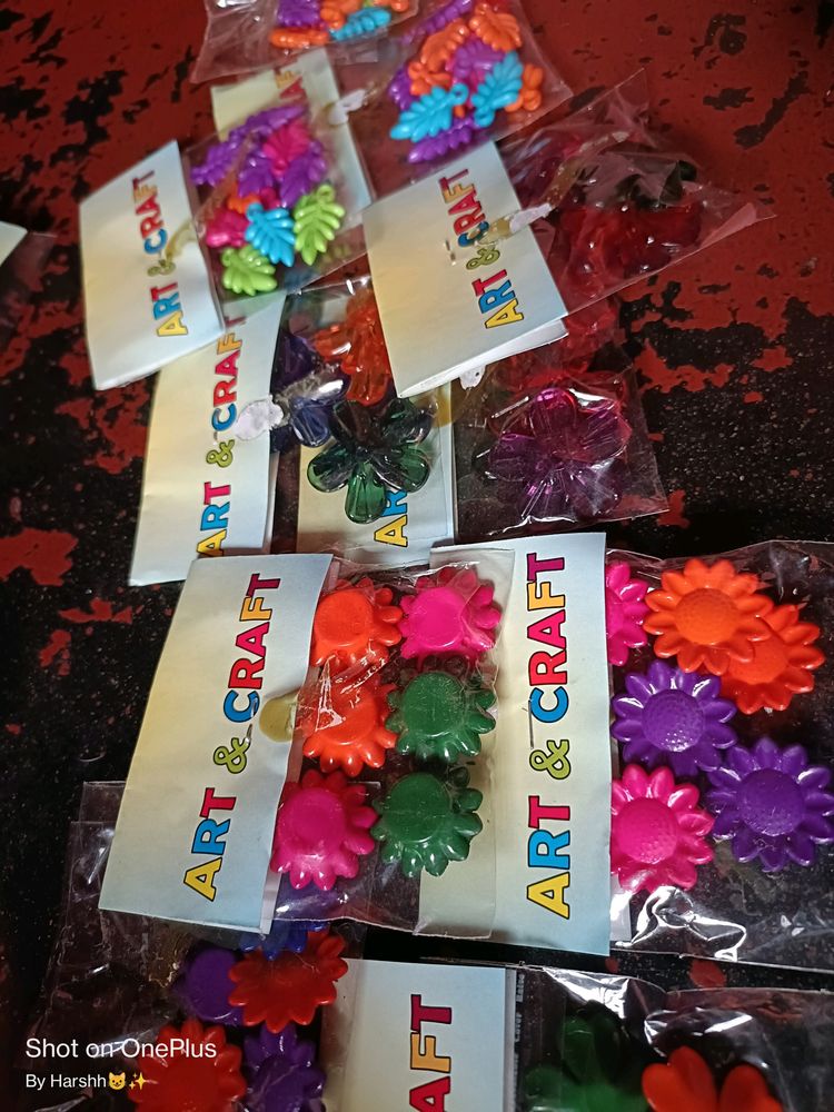 11 Plastic Decorative Items For Project Use