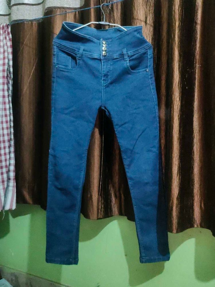 Stylish Blue High-Waisted Jeans