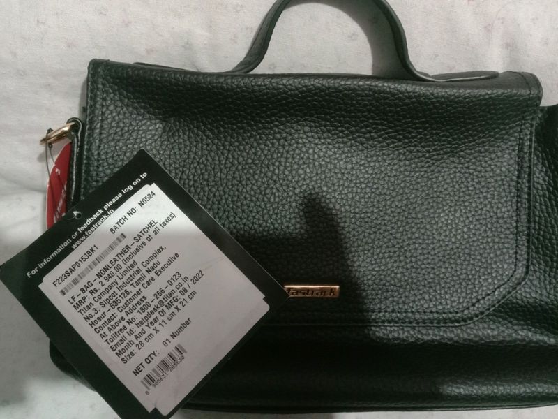 Stand Shape Handbag 👜👜👜😀