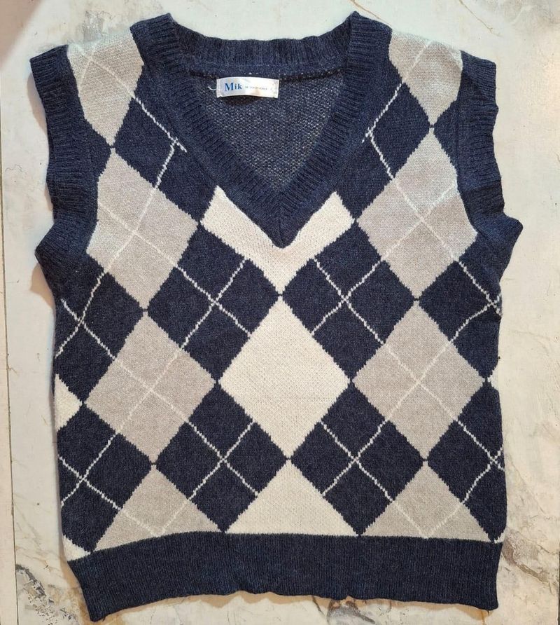 Ladies Korean Style Vest