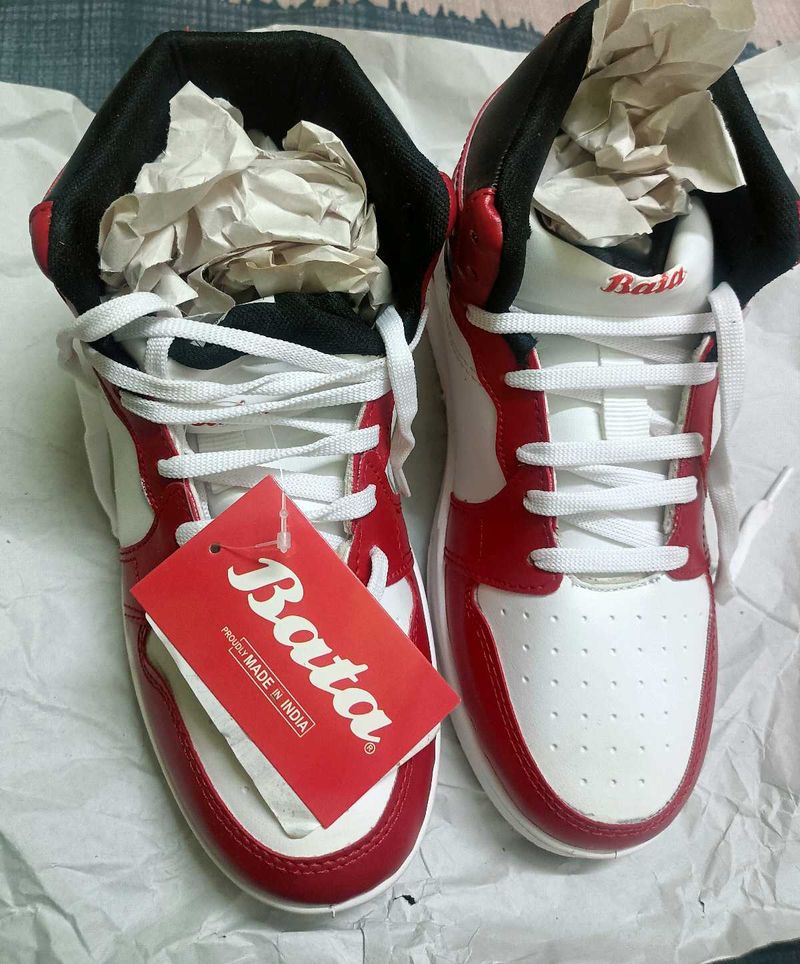Bata Stylish Red &amp; White Sneakers