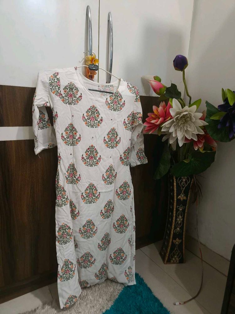 Elegant White Printed Kurta