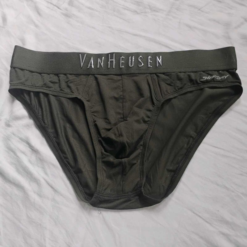 Van Heusen Green Moisture Briefs
