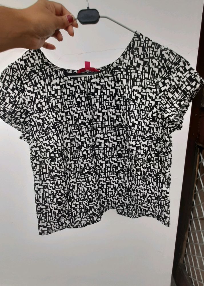 Party Wear Black And White Crop Top