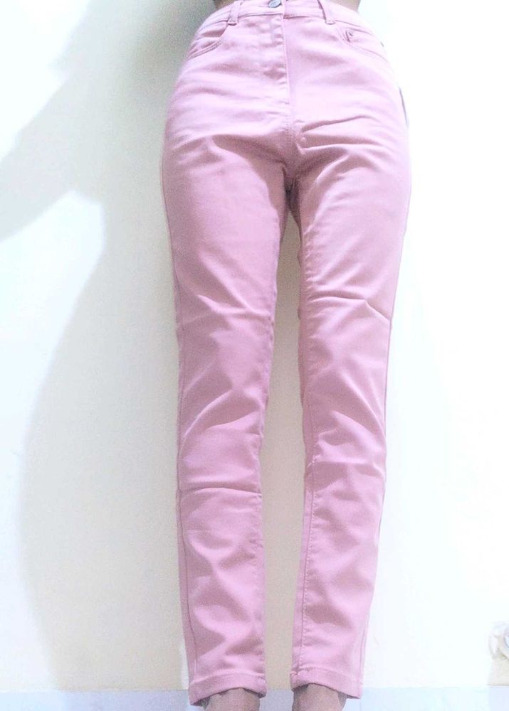 Peach Ankle Length Slim Fit Jeans .