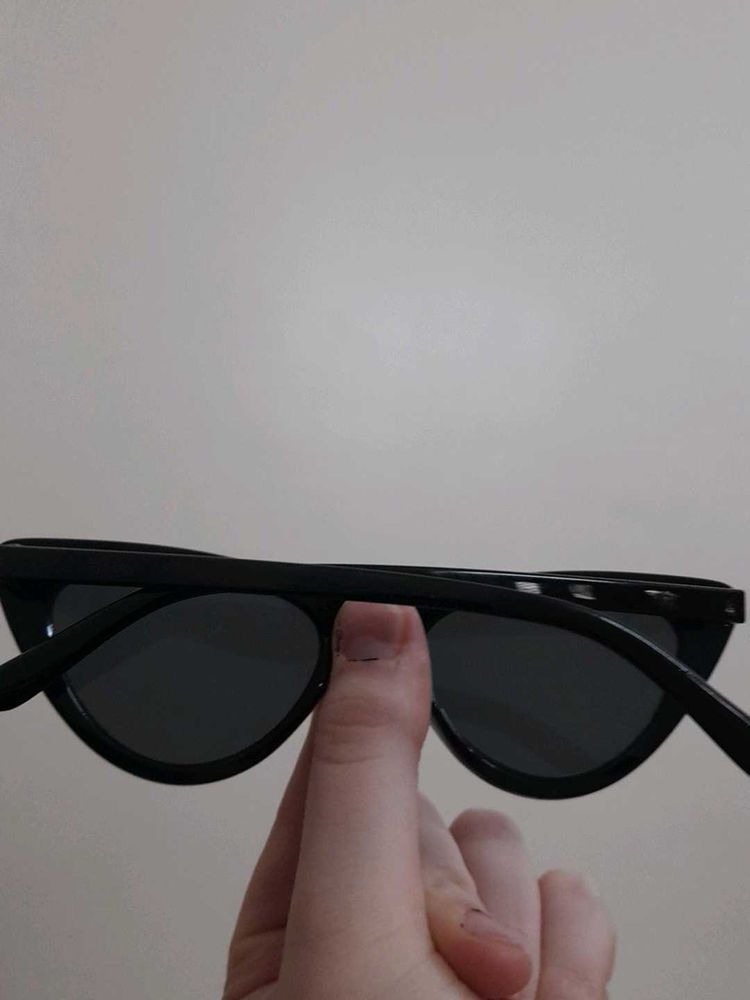 Black Cat-Eye Sunglasses