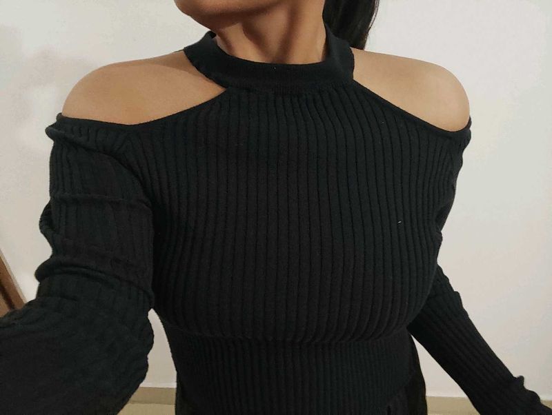 Chic Cold Shoulder Knit Top