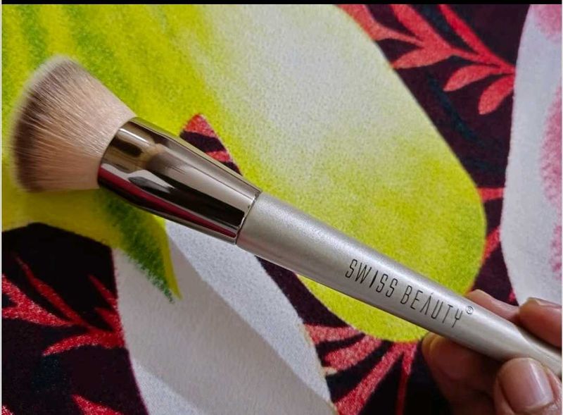 Swiss Beauty Foundation Brush