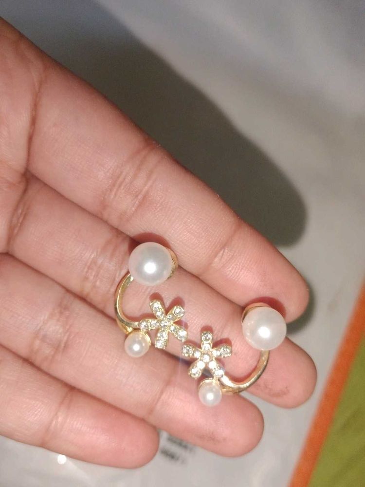 Pearl &amp; Crystal Flower Earrings
