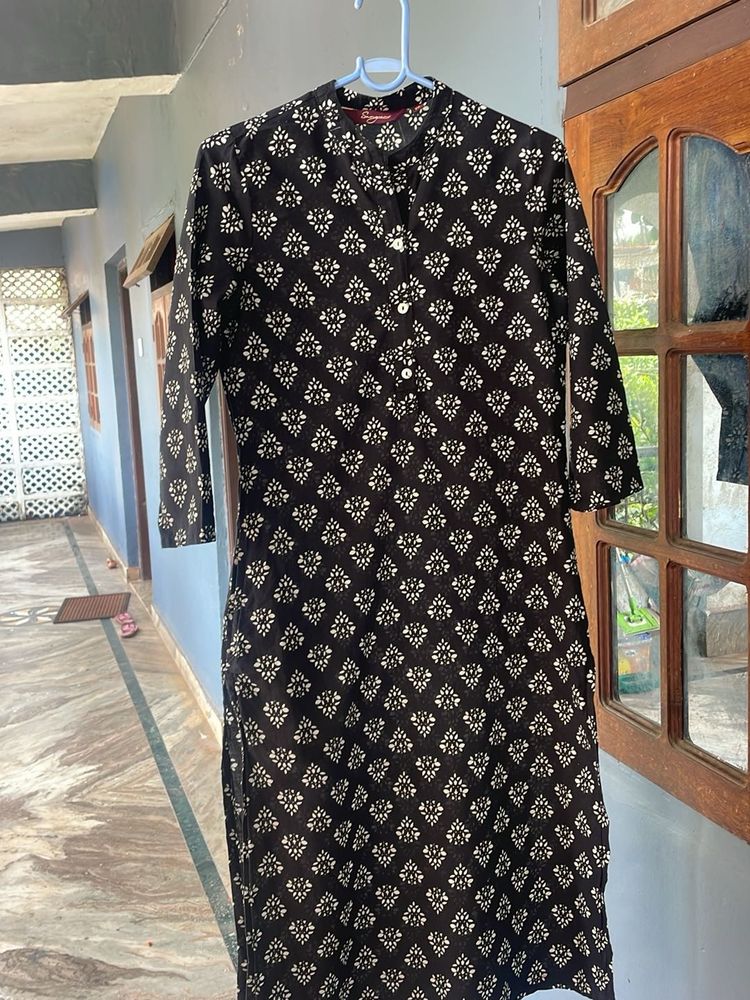 Elegant Printed Kurta